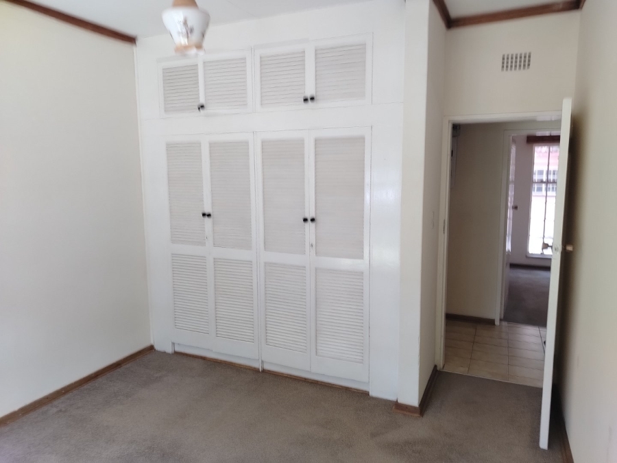 5 Bedroom Property for Sale in Flamwood North West